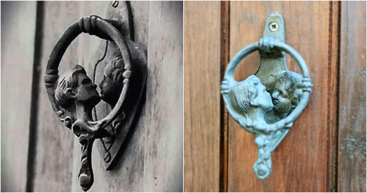 18th Century Door Knocking Handle: A Portal to the Past