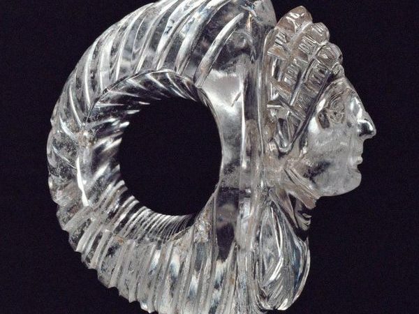 A Glimpse into Roman Elegance: The Rock-Crystal Ring of 100 AD