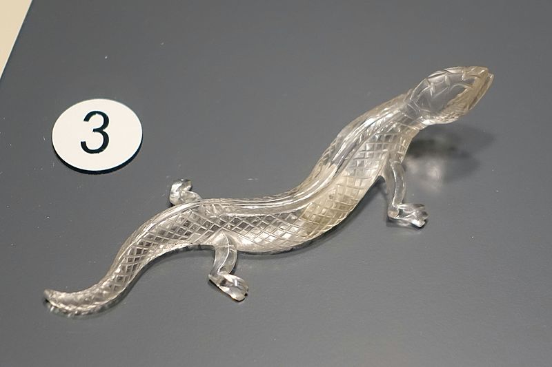 The Hyaline Quartz Lizard: A Masterpiece from the Gallo-Roman Era