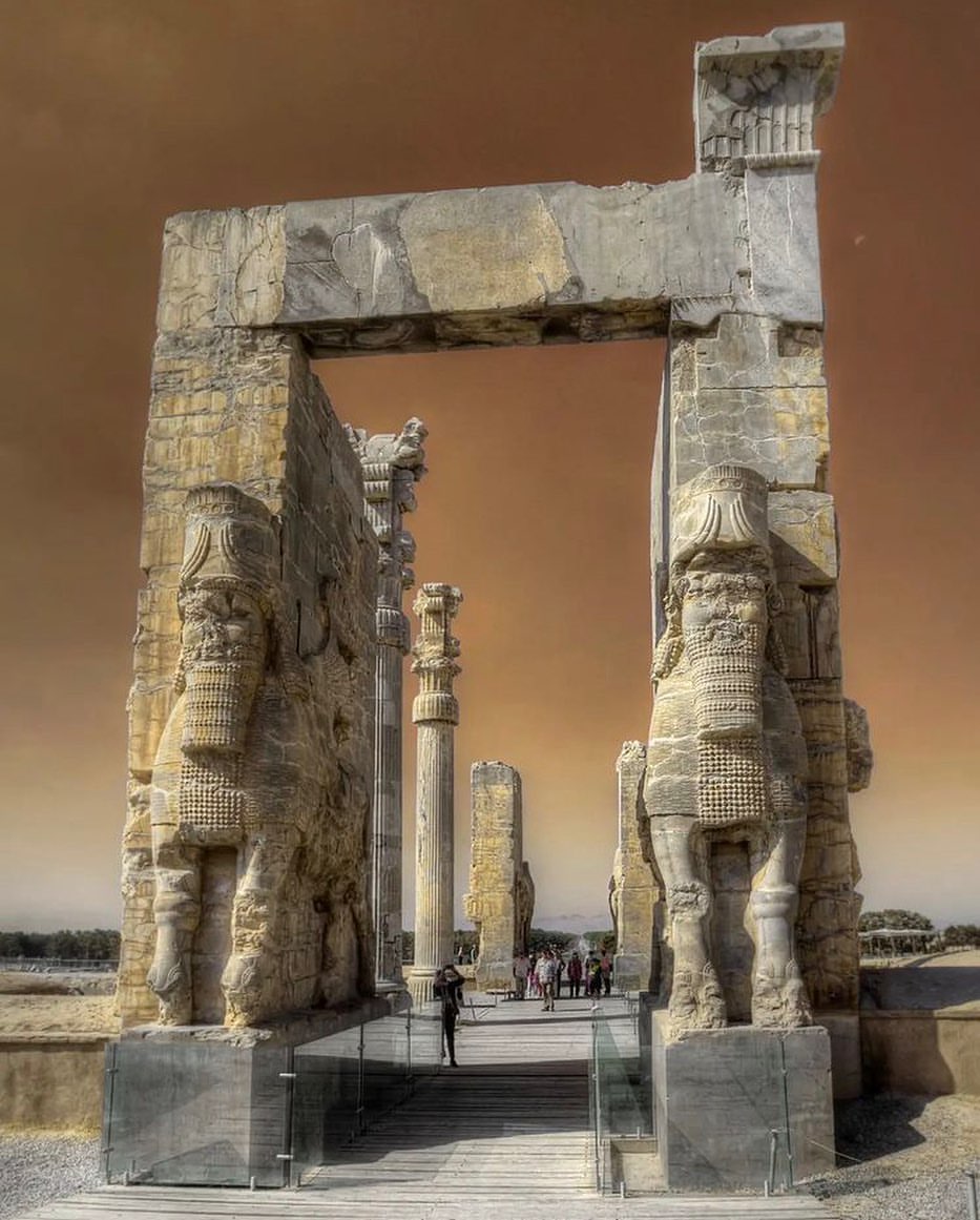 The Gate of All Nations: A Majestic Entrance to Persepolis